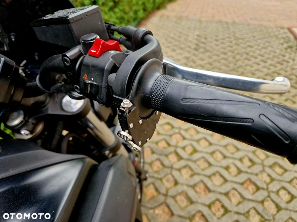 Yamaha MT - 7
