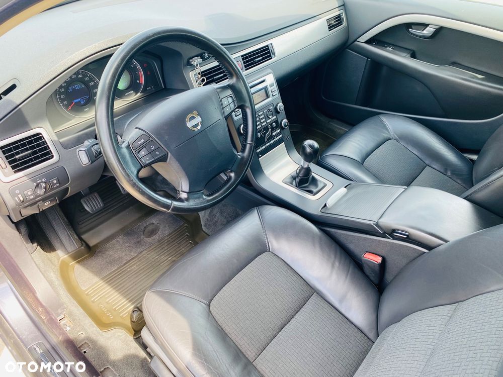 Volvo V70 2.0 - 6