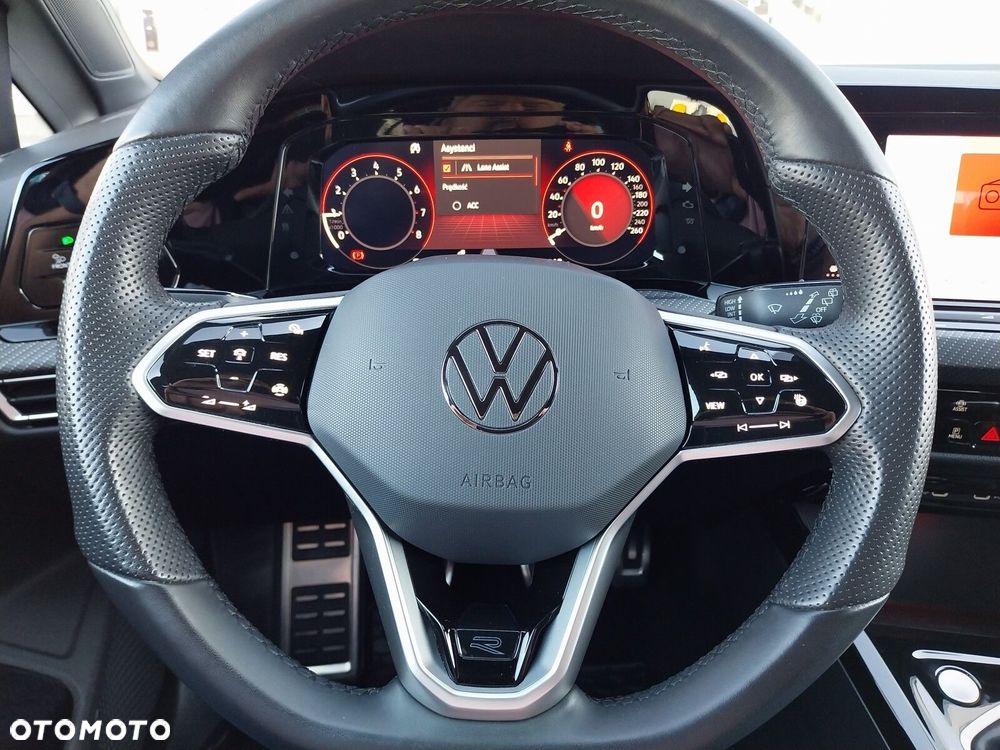 Volkswagen Golf - 14