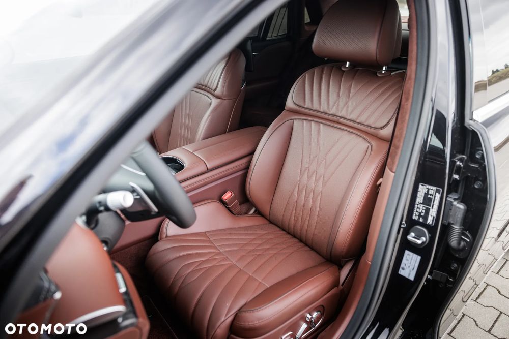 Genesis G90 3.5T V6 AT8 SWB Luxury Plus - 17