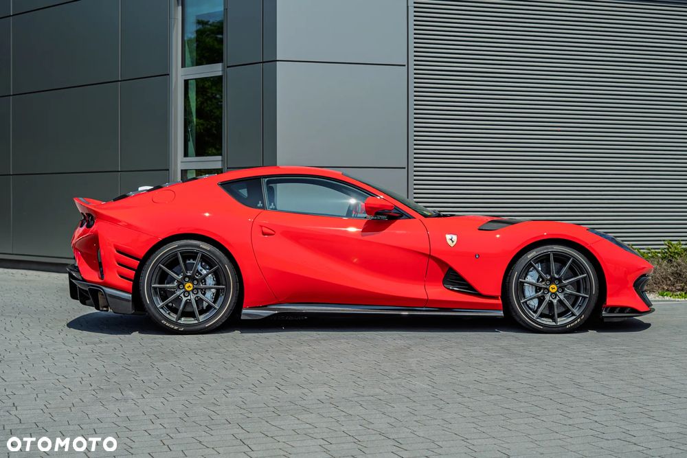 Ferrari 812 Superfast - 3