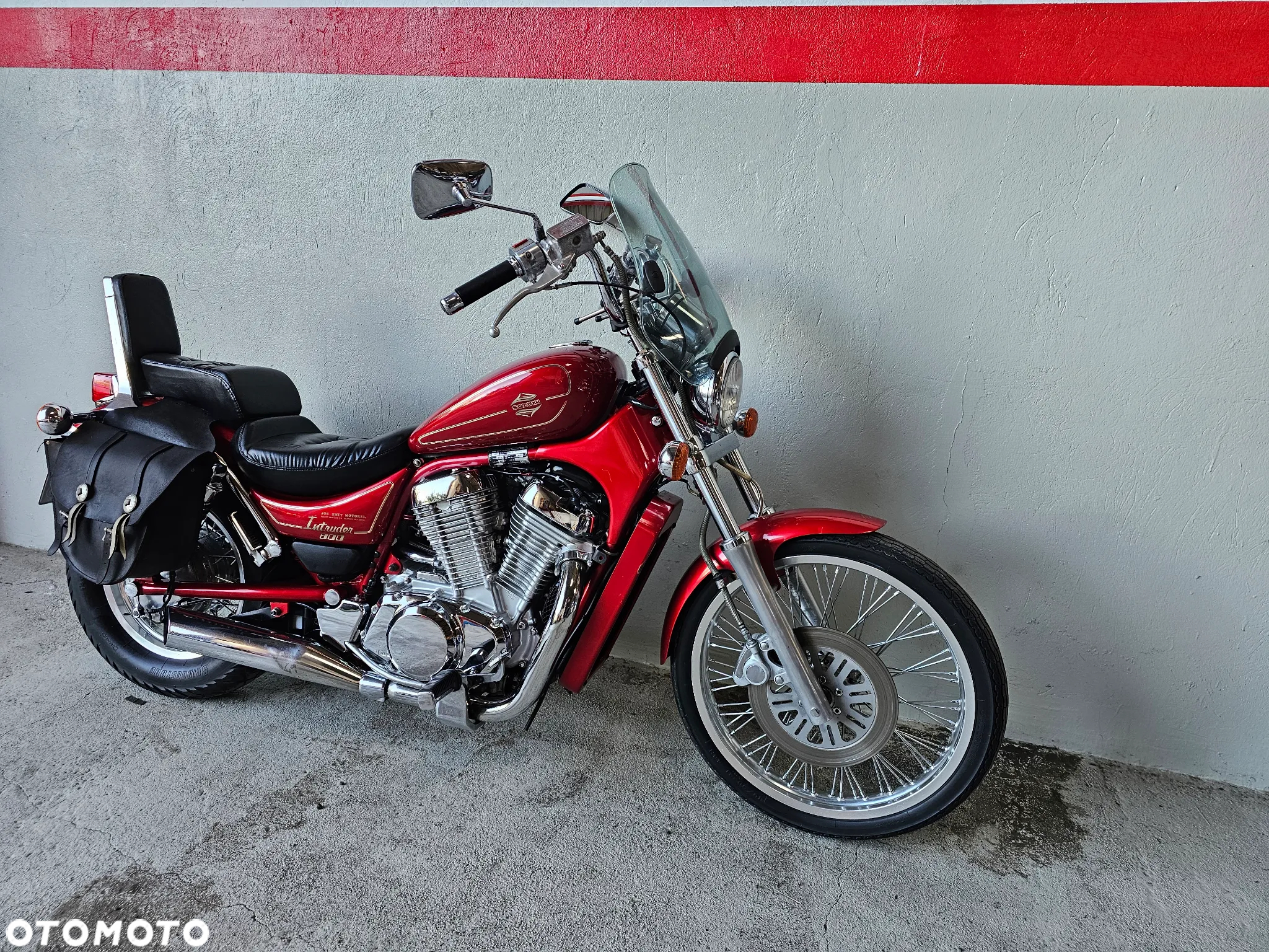 Suzuki Intruder - 5