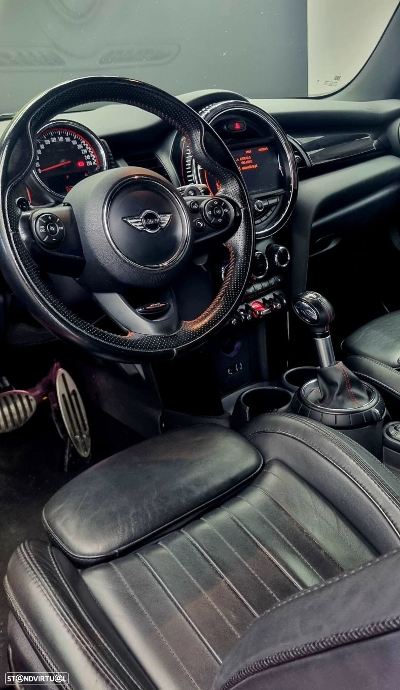 MINI 3 Portas John Cooper Works Auto Desportiva - 16