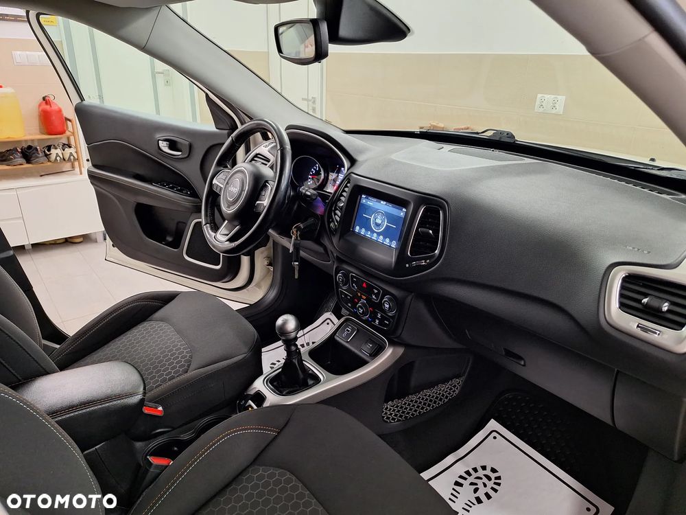 Jeep Compass 1.4 MultiAir Limited - 28