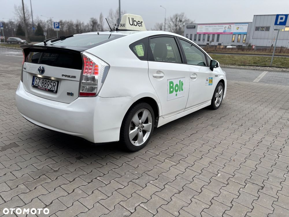 Toyota Prius (Hybrid) Comfort - 4