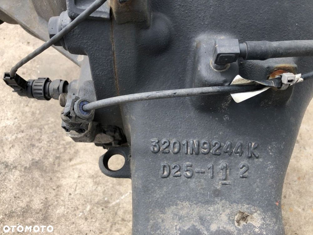 MOST DYFER TYŁ  VOLVO FH II 2012 - 2022 460 338 kW [460 KM] 6x4 2012 MS13 17X HE - 9