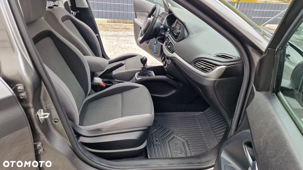 Fiat Tipo 1.4 16V Easy - 20