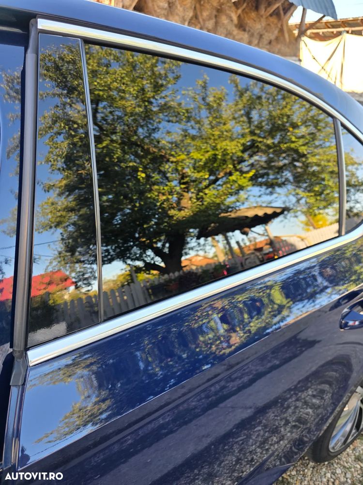 Skoda Superb 2.0 TDI DSG Laurin & Klement - 24