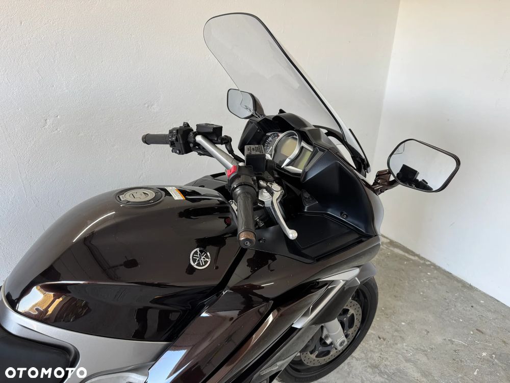 Yamaha FJR - 18