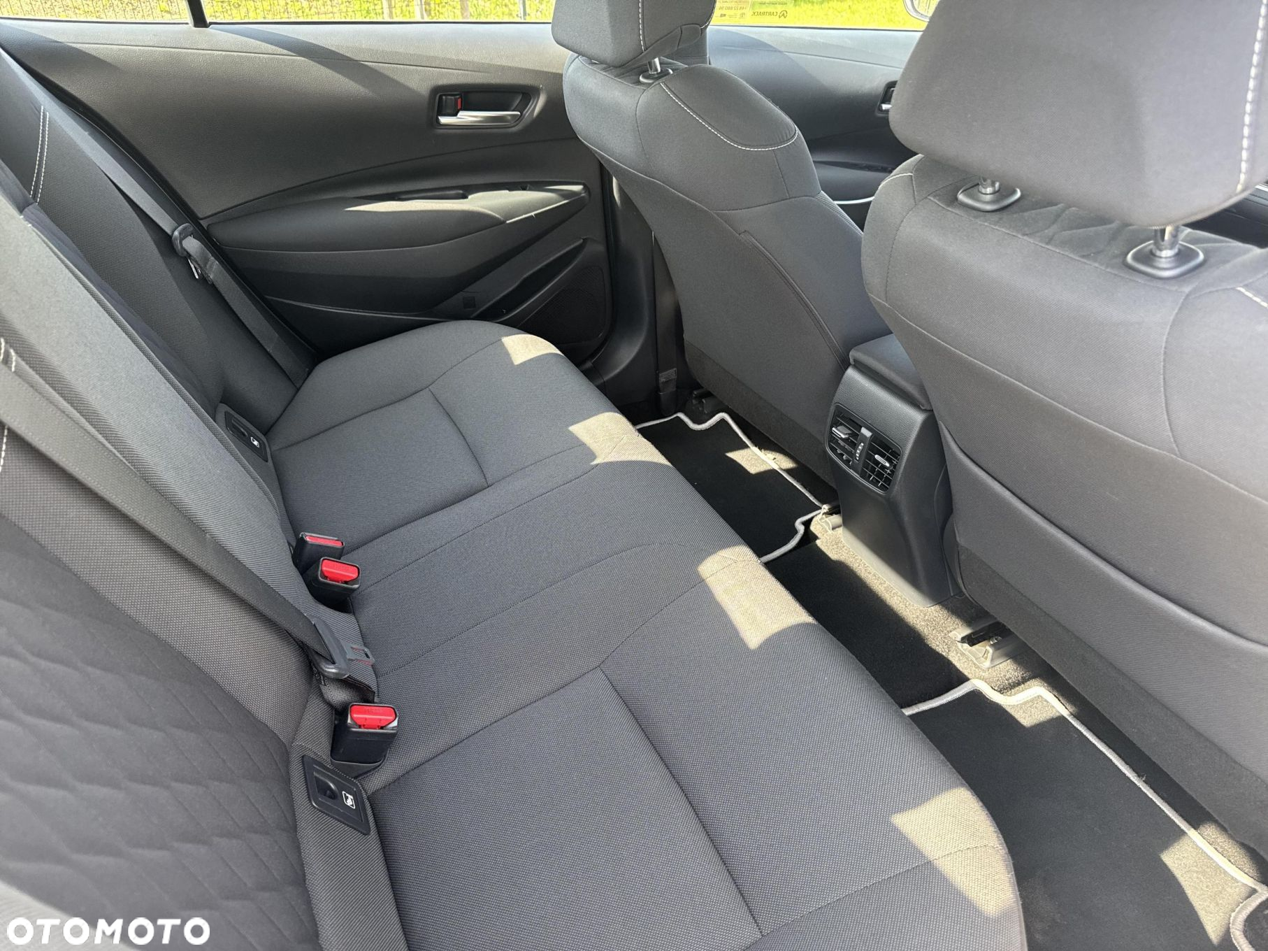 Toyota Corolla - 10