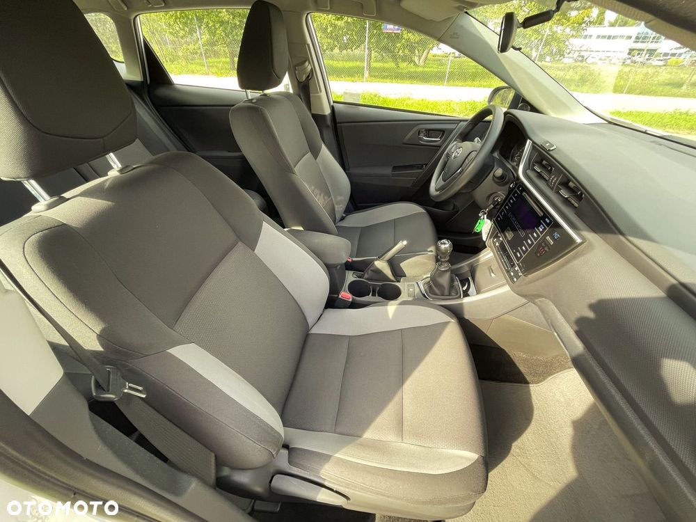 Toyota Auris 1.33 VVT-i Active - 13