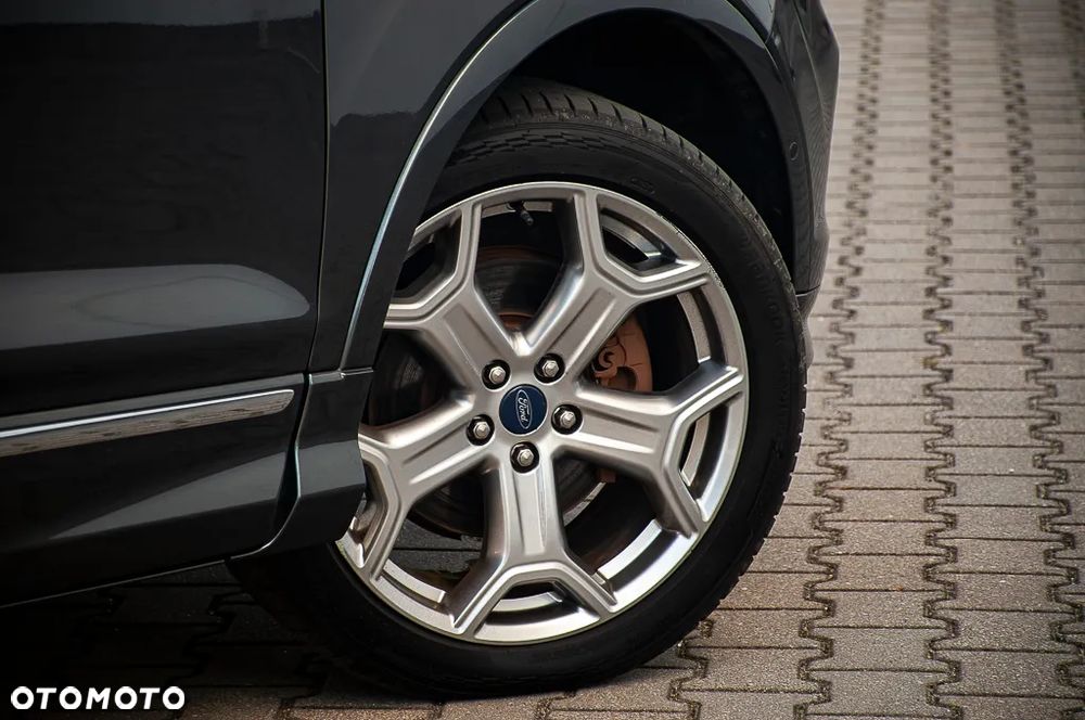 Ford Kuga - 19
