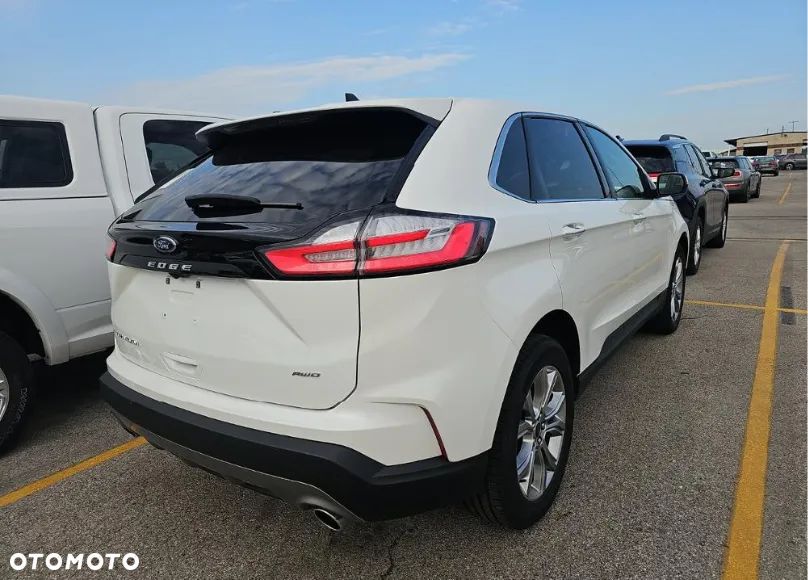 Ford Edge - 4