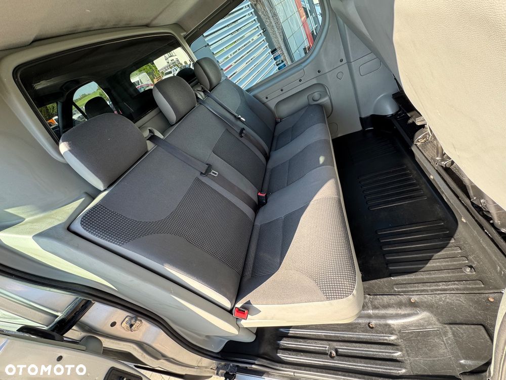 Opel Vivaro - 10