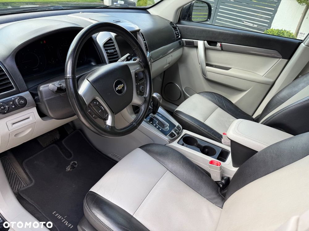 Chevrolet Captiva 2.2 TD AWD Automatik LTZ - 23