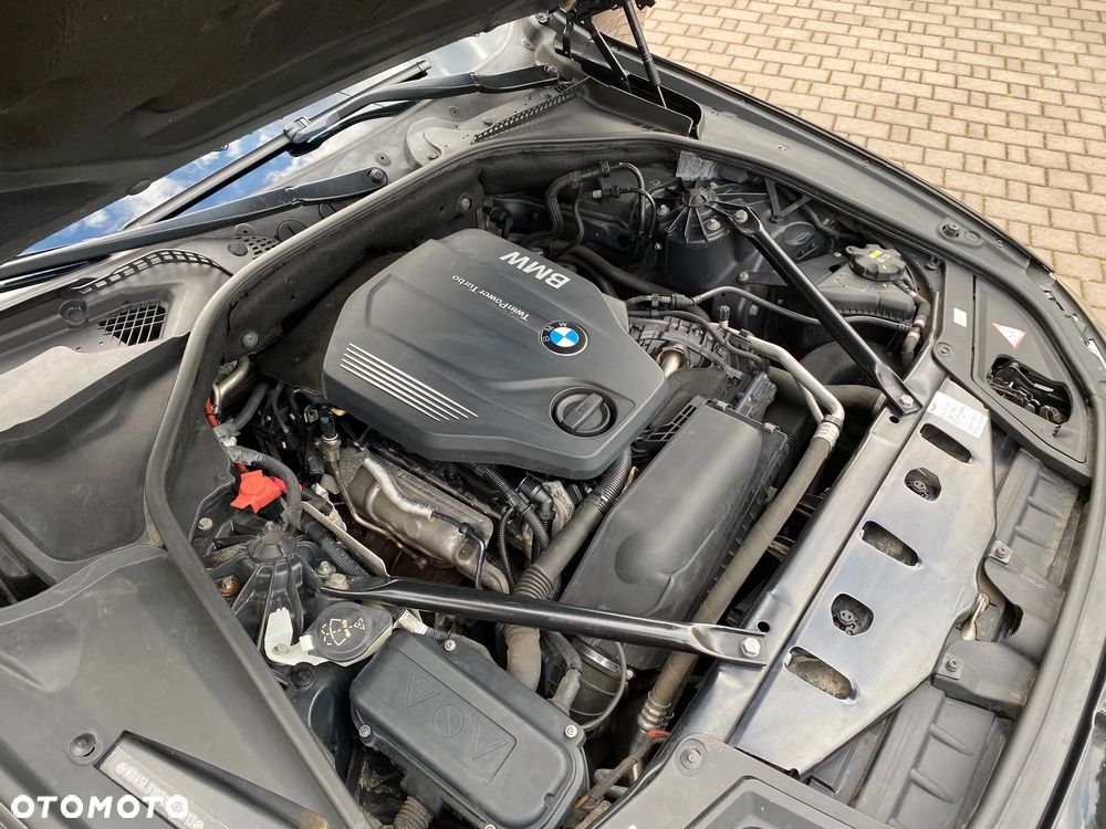 BMW Seria 5 520d - 20