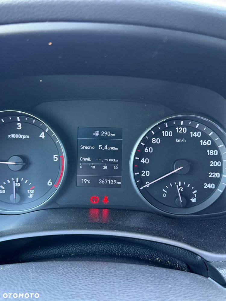 Hyundai i30 1.6 D Comfort - 8