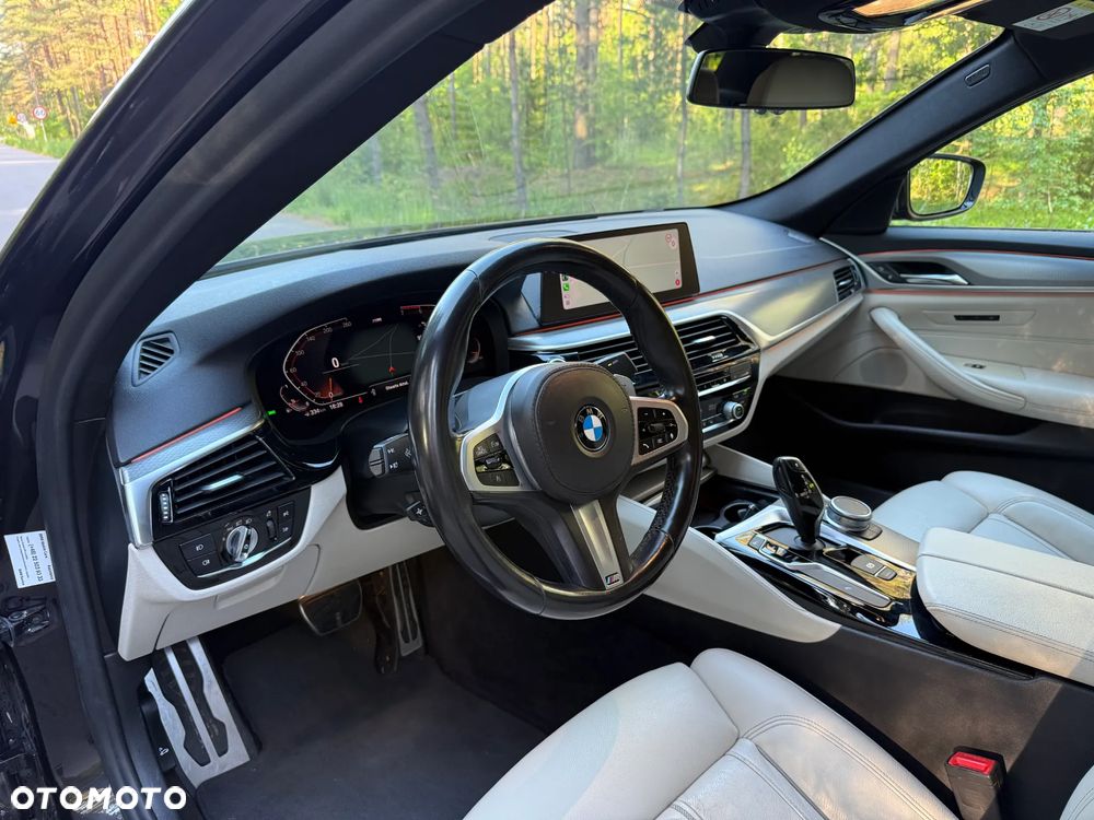 BMW Seria 5 530i xDrive M Sport sport - 14