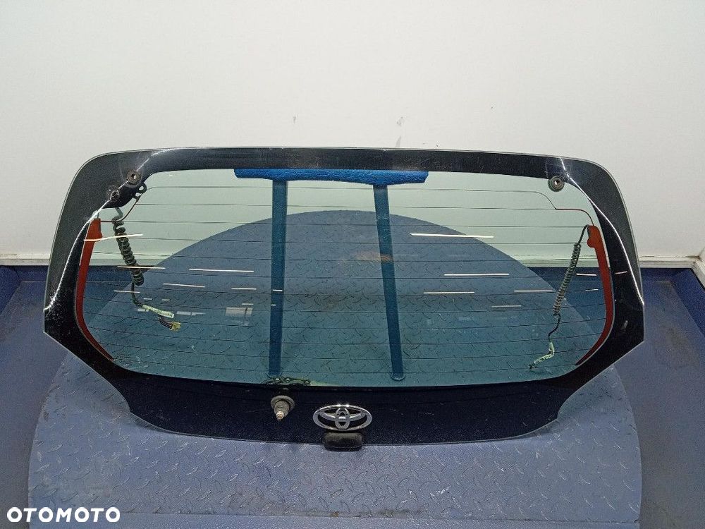 TOYOTA AYGO I TYLNA KLAPA BAGAŻNIKA SZYBA TYŁ - 2