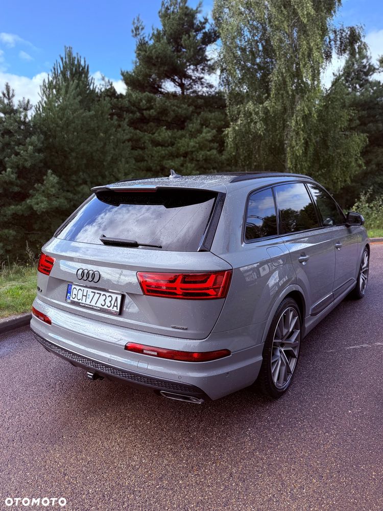 Audi Q7 - 36