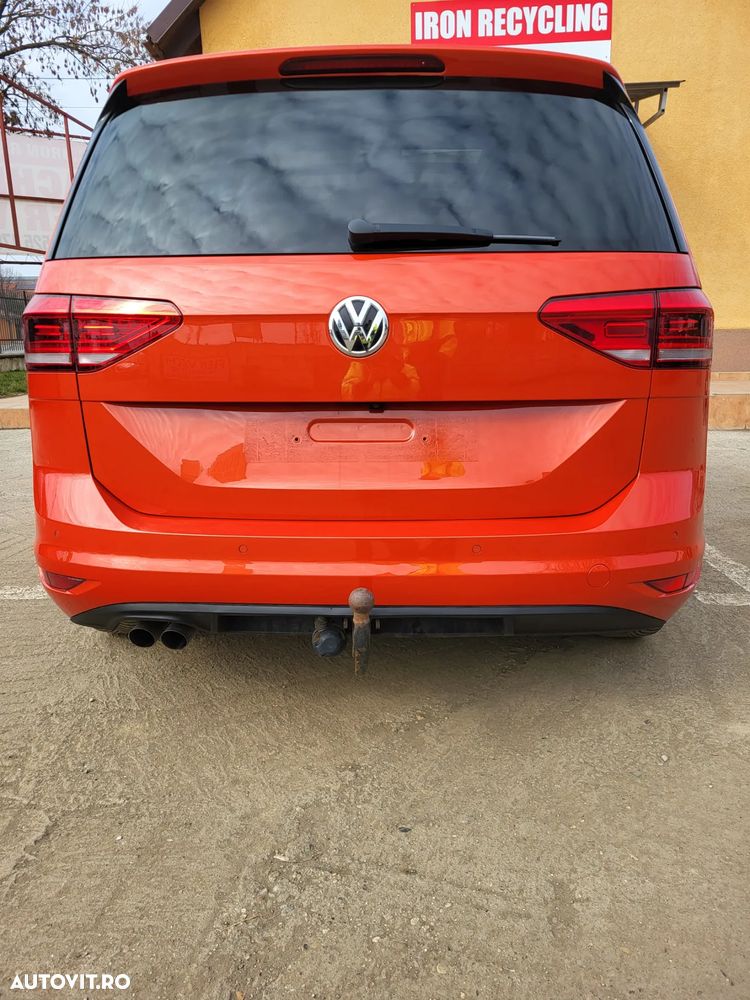 Volkswagen Touran 2.0 TDI Highline - 6