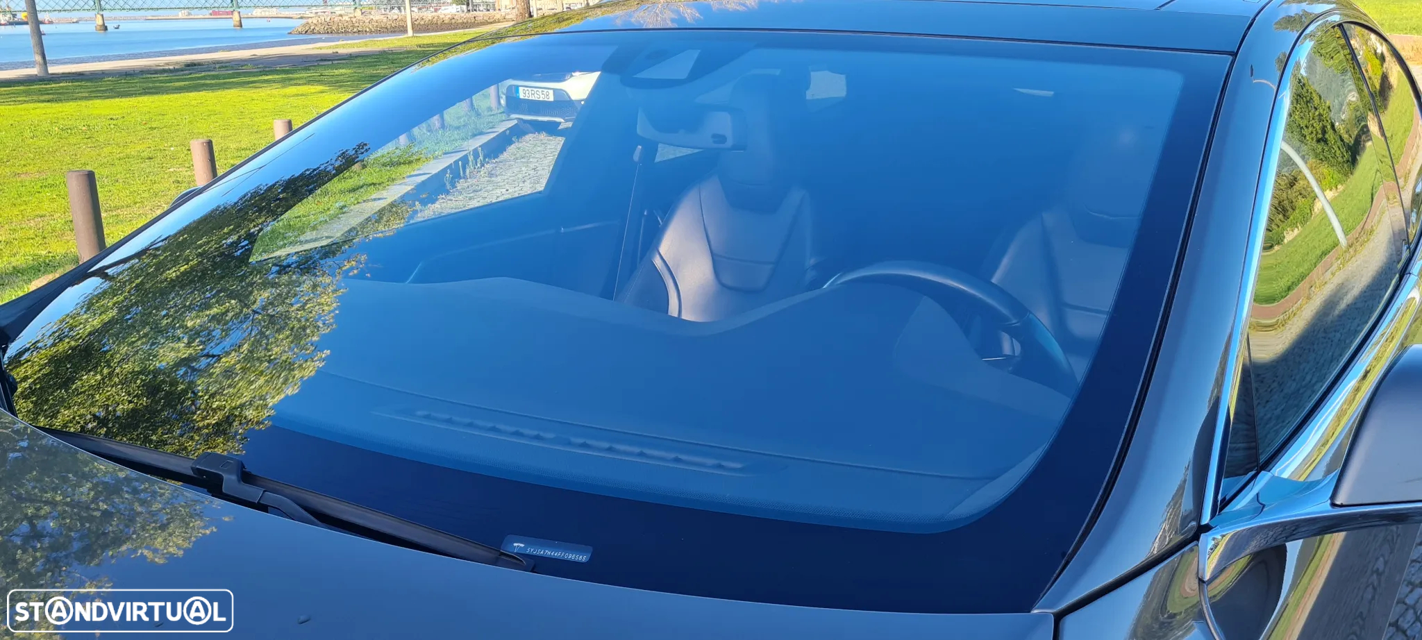 Tesla Model S - 7