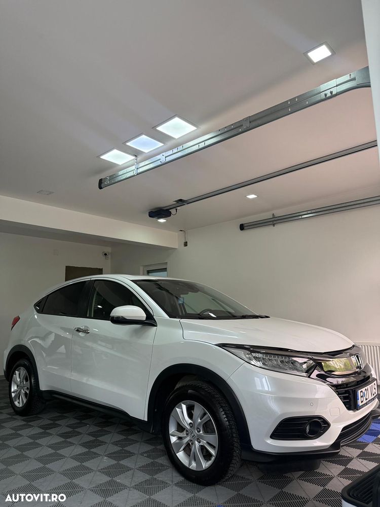 Honda HR-V 1.5 i-VTEC 4x2 CVT Elegance - 2