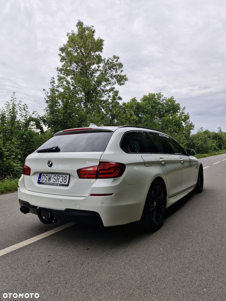 BMW Seria 5 525d - 5
