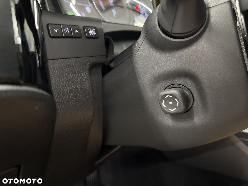 Lexus ES 300h Business Edition - 18