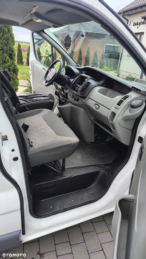 Renault trafic - 9