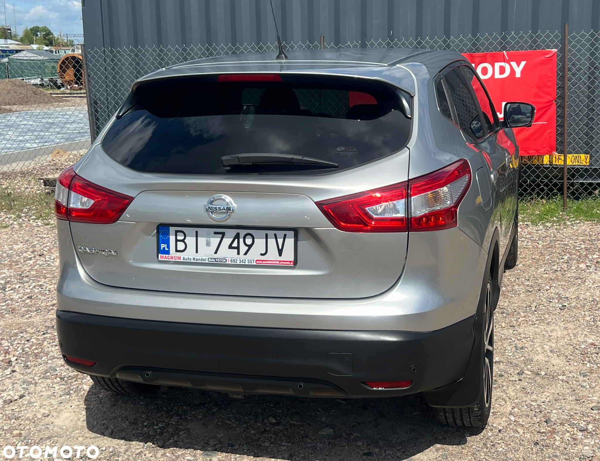 Nissan Qashqai - 25