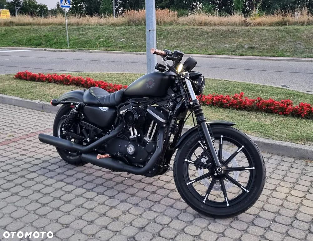 Harley-Davidson Sportster Iron 883 - 7