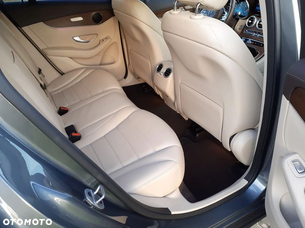 Mercedes-Benz GLC 200 4-Matic - 21