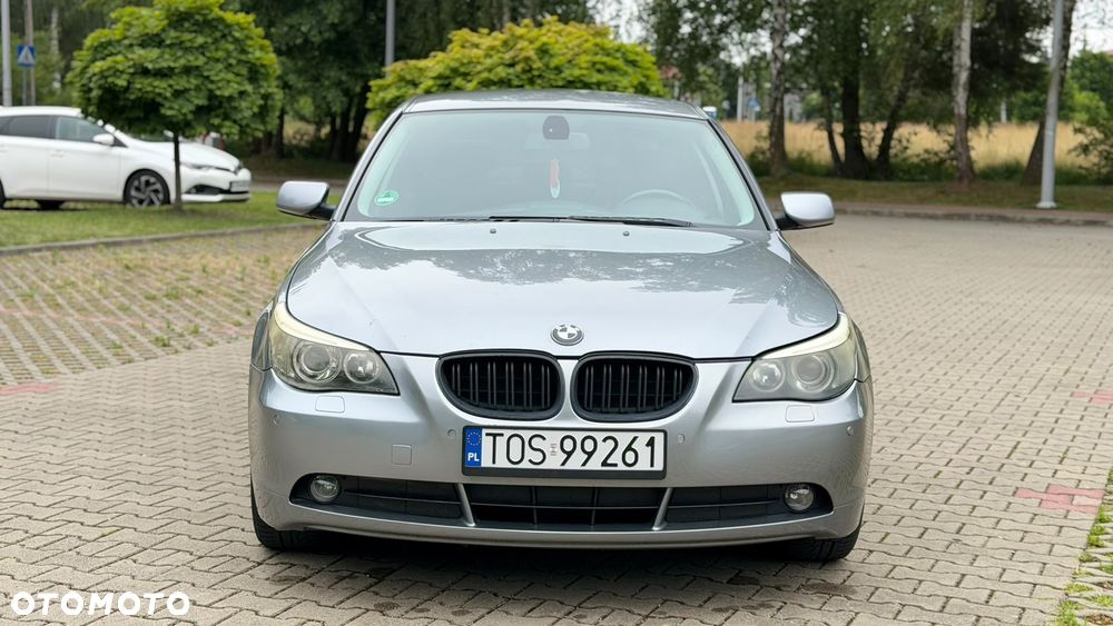 BMW Seria 5 520i - 13