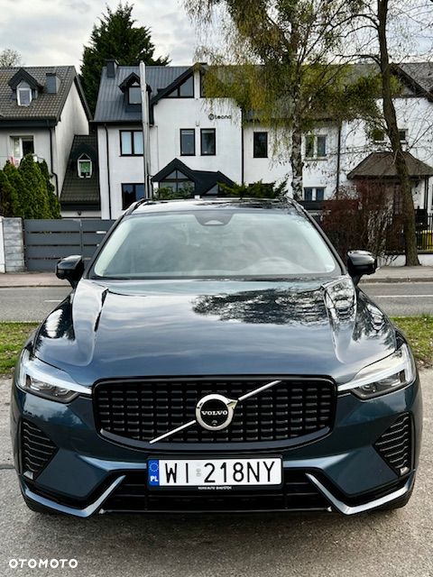 Volvo XC 60 B4 B Plus Dark - 2