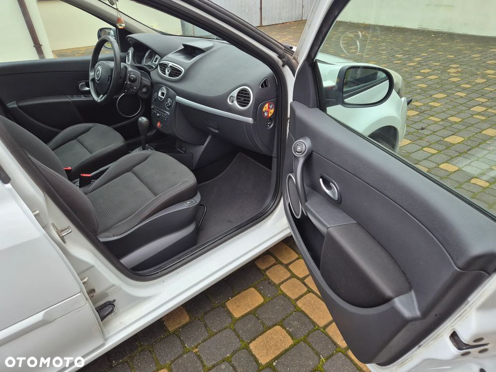 Renault Clio 1.6 16V Exception - 13