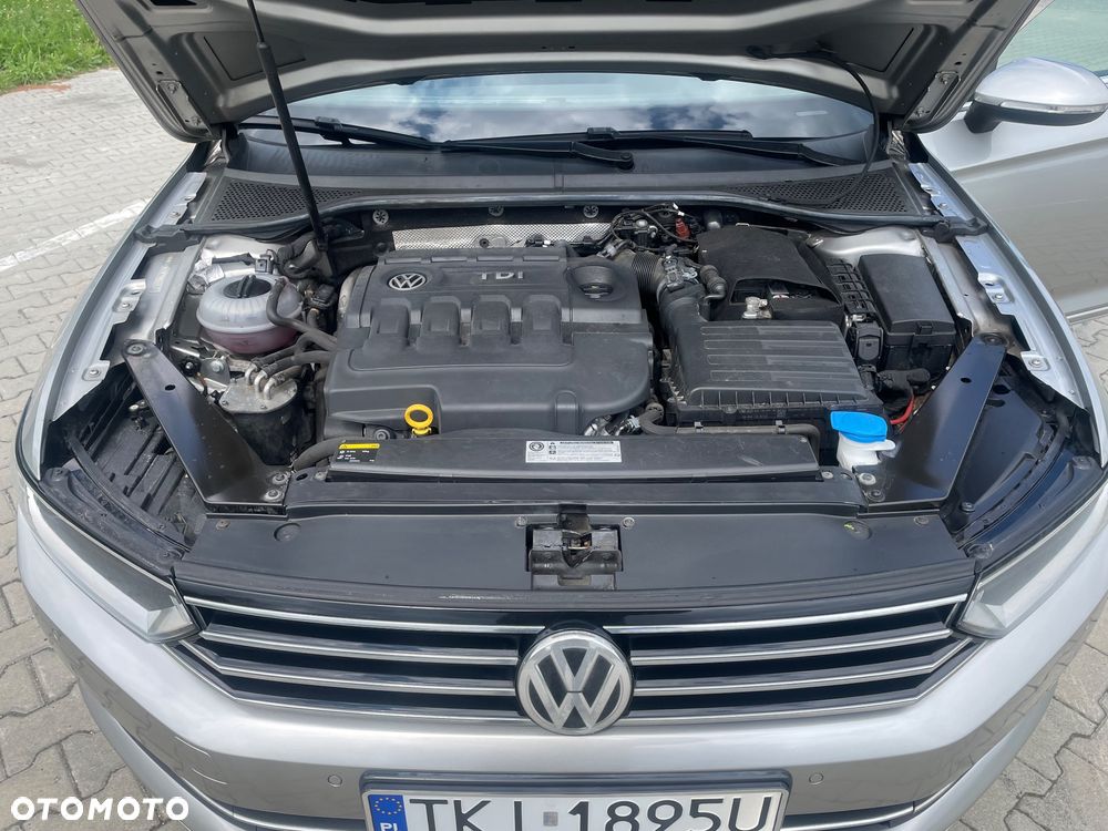 Volkswagen Passat - 31
