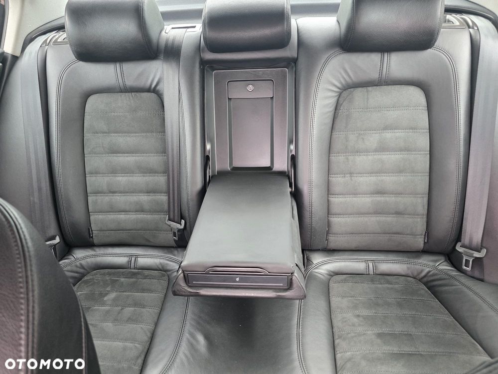 Volkswagen Passat - 10