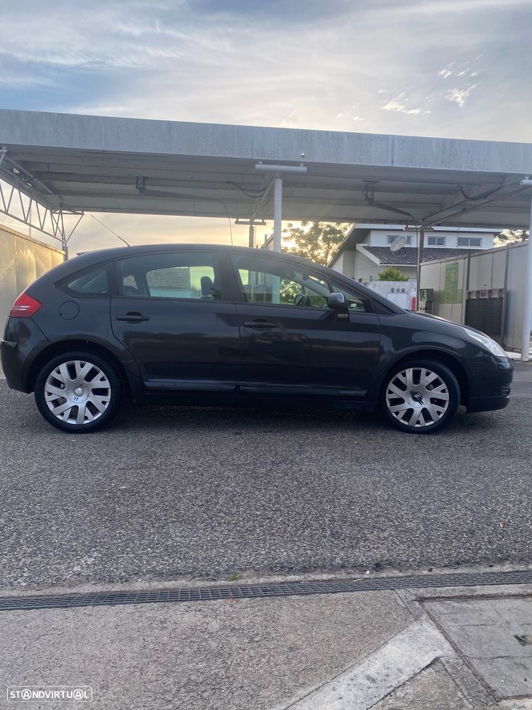 Citroën C4 1.4 16V SX - 5