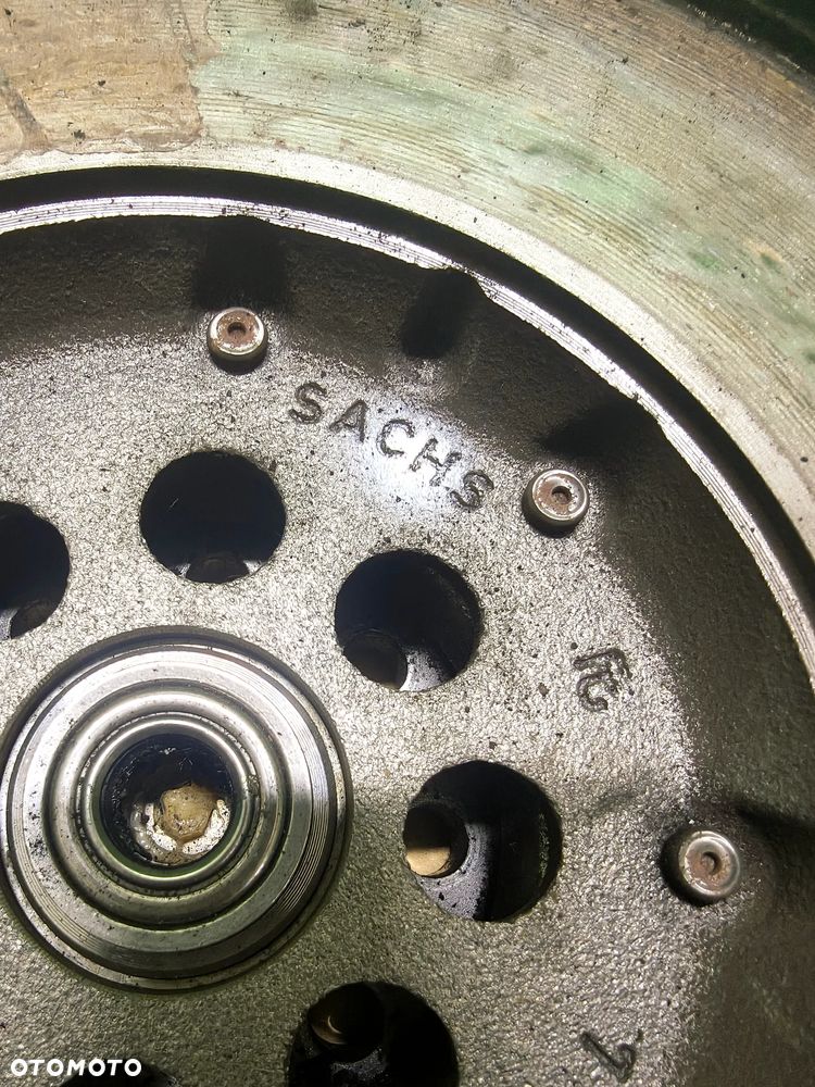 Sprzęgło dwumas docisk komplet Vito 639 lift 2.2 om651 - 2
