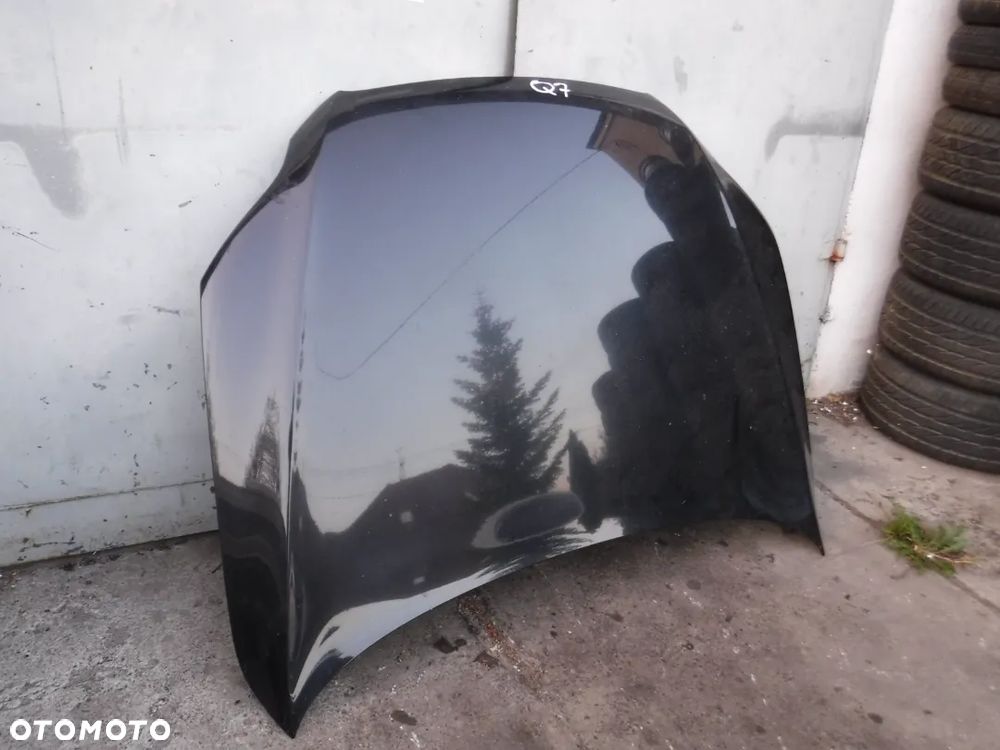 Audi Q7 4L  maska - 1