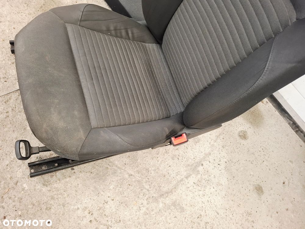 Fotele Kanapy Siedzenia Komplet VW Polo 6R 5-Drzwi 5 Drzwi - 5