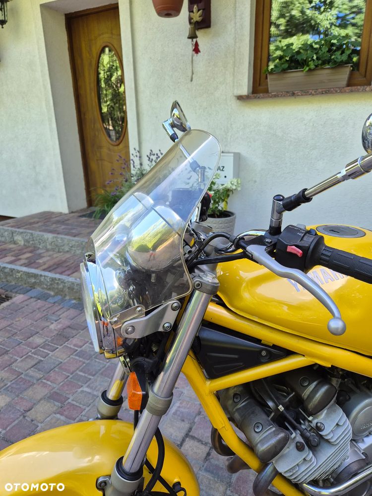 Yamaha XJ - 11