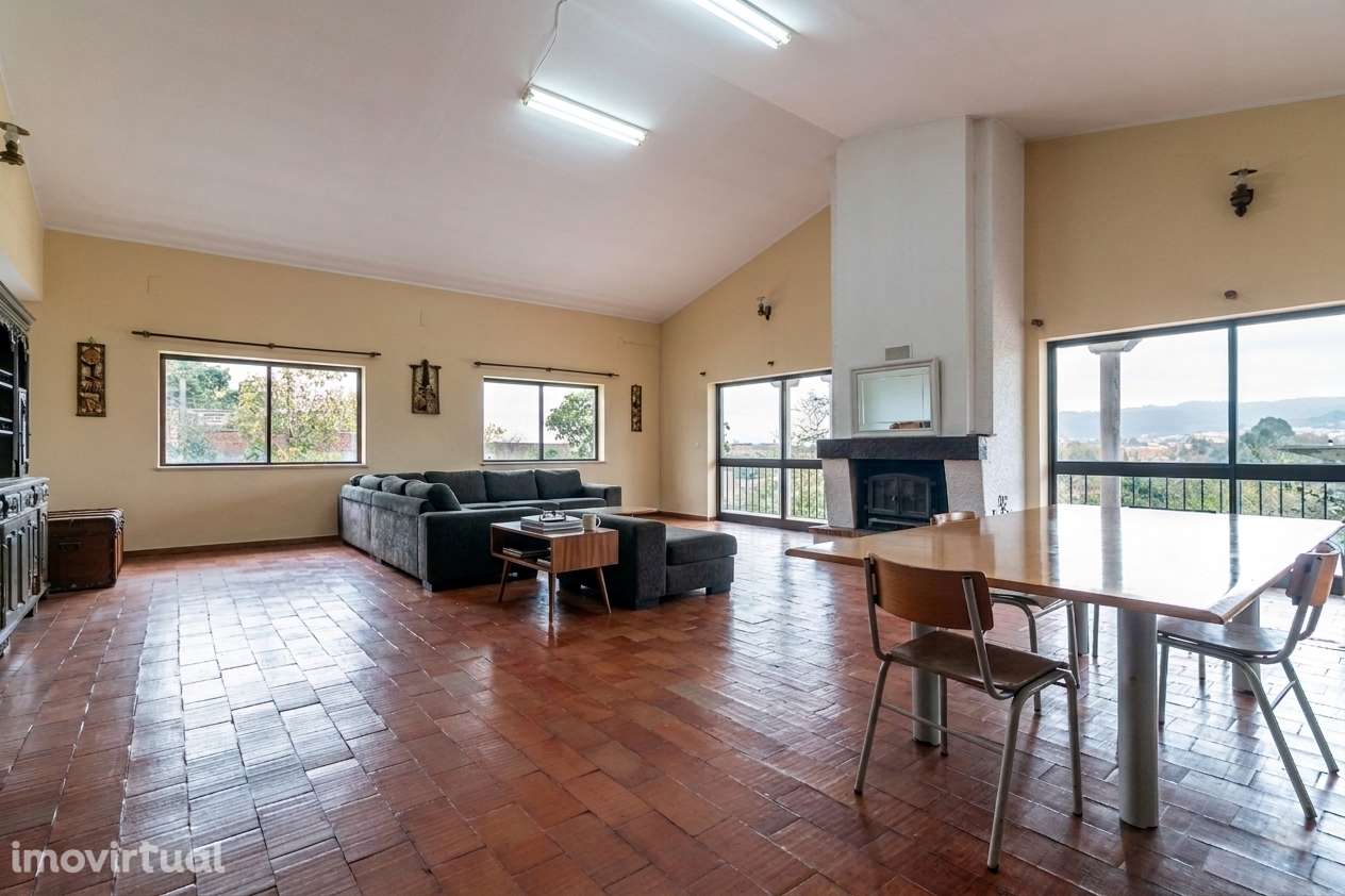 Moradia T7 com 634m² de construção e enorme potencial 				 Palmeira, B - Grande imagem: 5/31