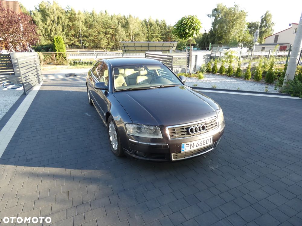Audi A8 - 6