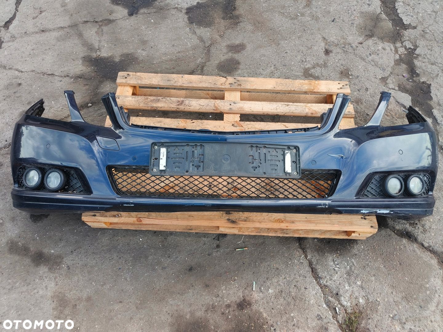 MERCEDES W212 ZDERZAK PRZEDNI PRZÓD PDC 359 - 1