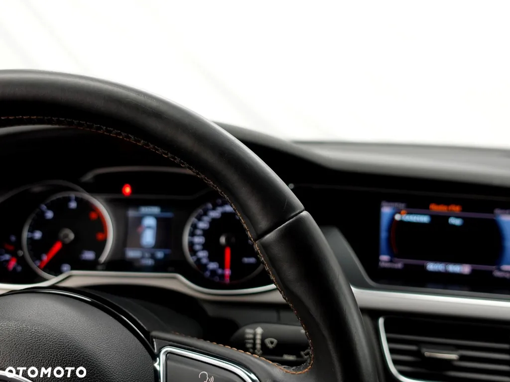Audi A4 2.0 TDI DPF quattro S line Sportpaket - 28