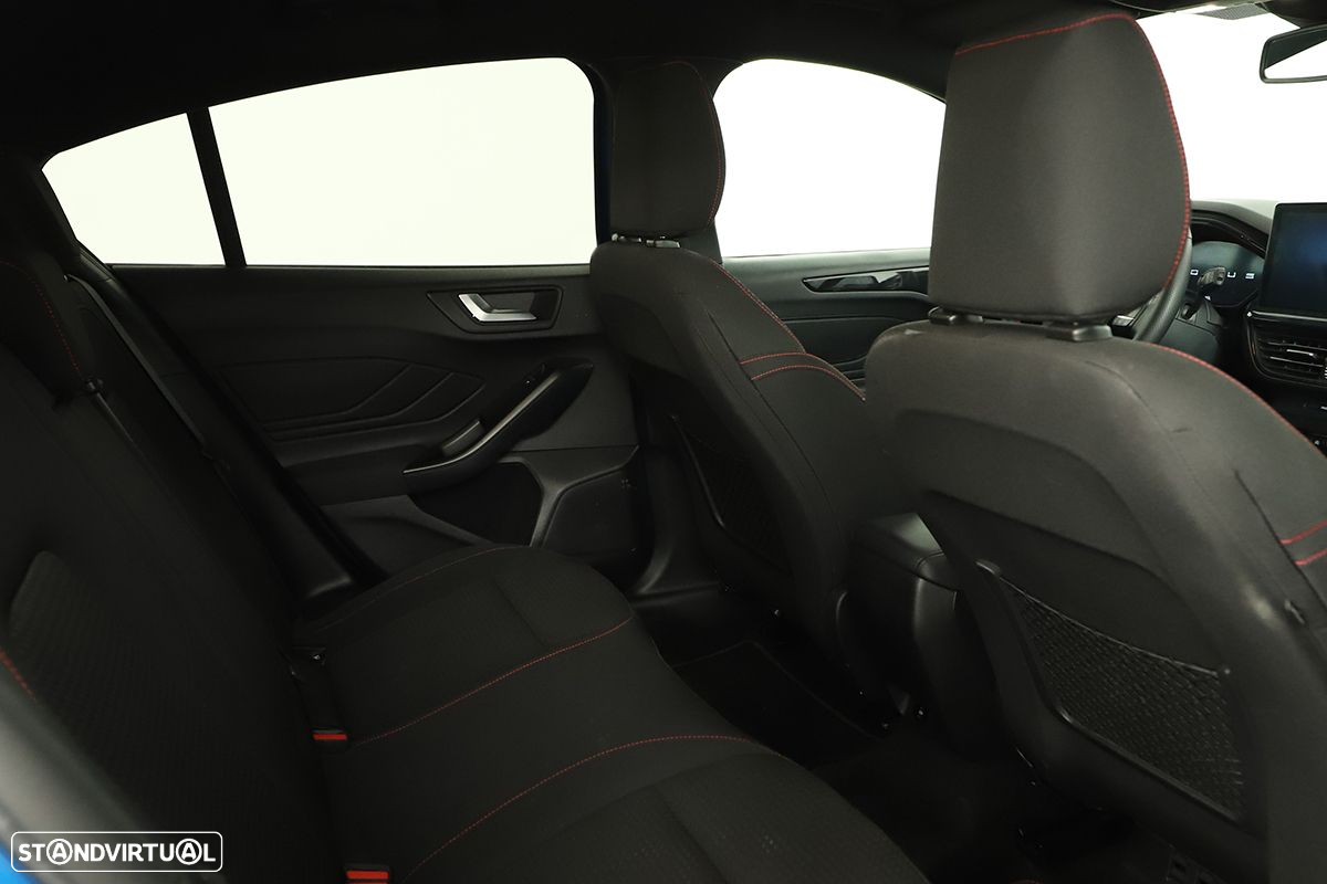 Ford Focus - 22