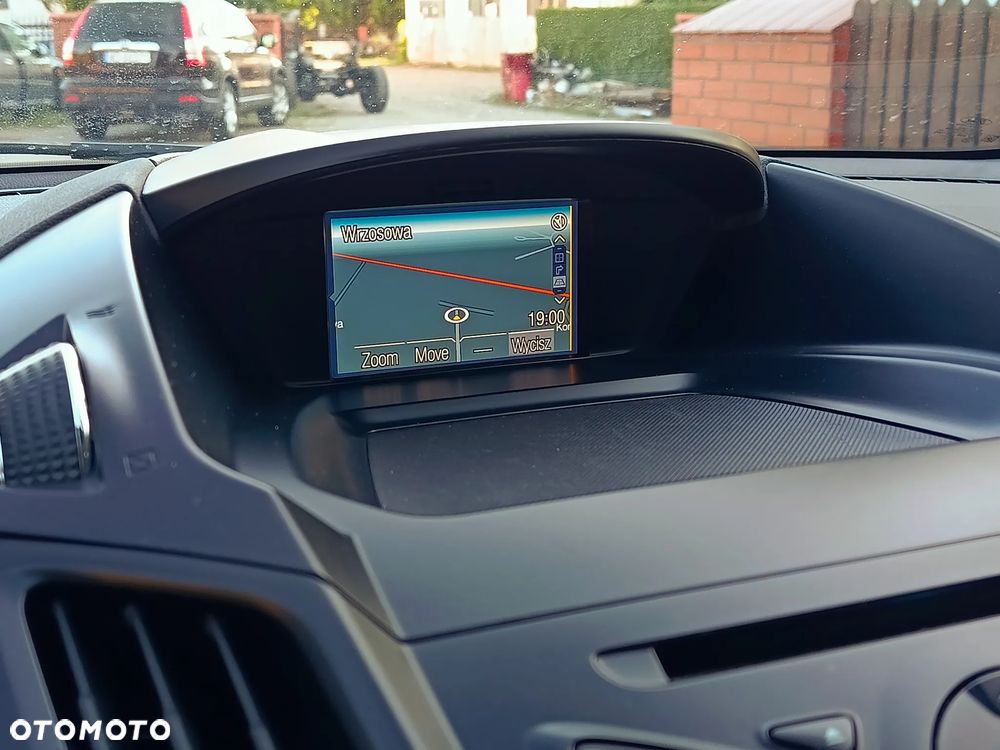 Ford Kuga 2.0 TDCi 2x4 Titanium - 23