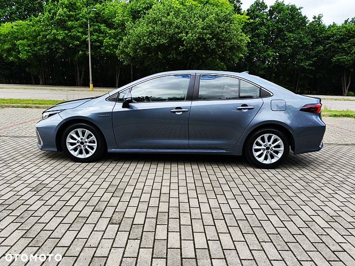 Toyota Corolla - 4
